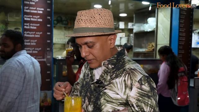 This Bengaluru Favourite Fresh Mango MilkShake Is Served 365 Days! HOTEL SAGAR Rajajinagar смотреть онлайн