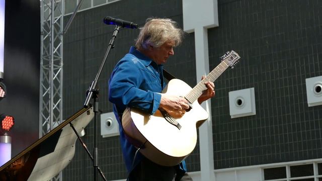David Lee Howard/12-string Gitarrist Musikmessse 2017 смотреть онлайн