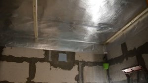 СТРОИТЕЛЬСТВО МИНИ БАНИ  ПАРОИЗОЛЯЦИЯ ПОТОЛКА