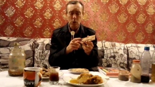 О хлебе! Настоящий хлеб - это цельнозерновой хлеб из проросшей ржи или пшеницы. смотреть онлайн