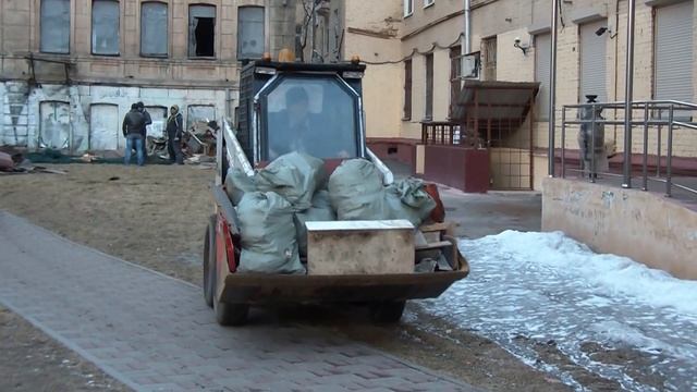 Уборка прилегающей территории смотреть онлайн