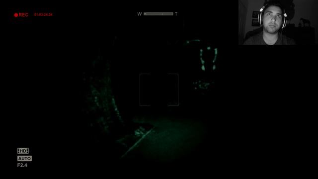 Outlast - LIVE Part 4 - He's Hungry! смотреть онлайн