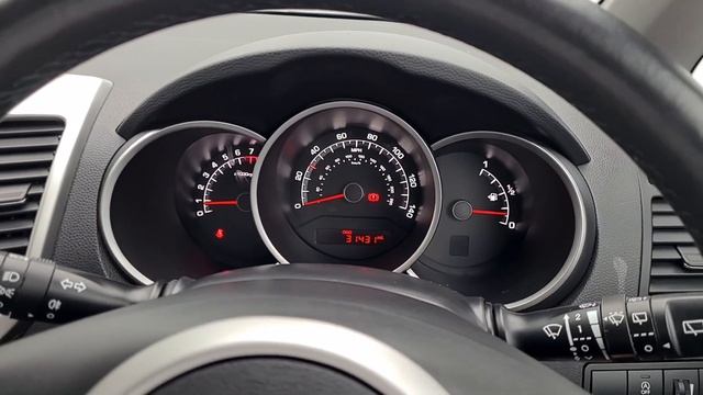 Acorn Kia - DE68UVB - Kia Venga 1.6 2 смотреть онлайн