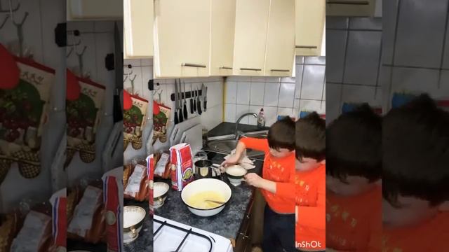 Вкуснейшие сосиски в тесте. смотреть онлайн