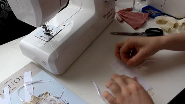 Как сшить фартук для кукол Блайз