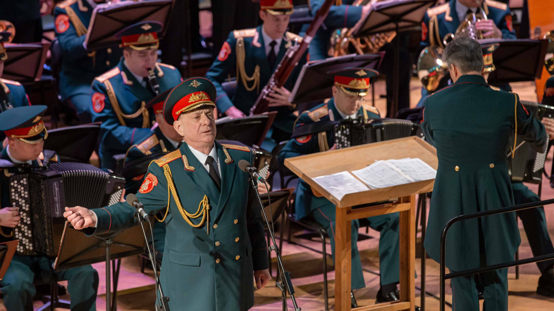 «Шумел сурово Брянский лес», солист – Валерий Гавва, май 2022 смотреть онлайн