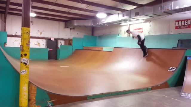 DANIEL ROBERTS - QUICK CLIPS - YDG SKATEPARK - YOUR DAILY GRIND - GRAHAM, NC - 2014 смотреть онлайн