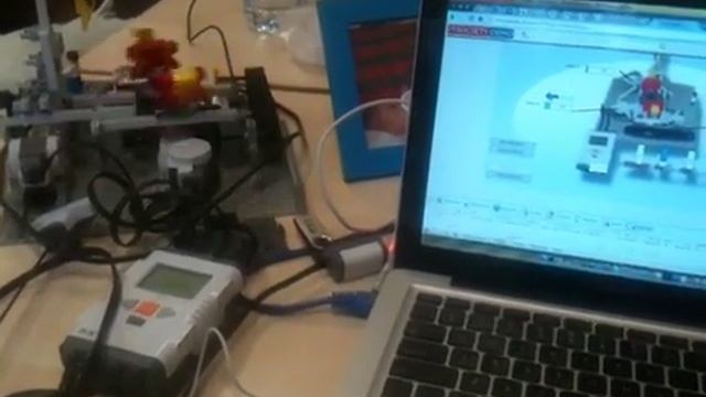 Lego controlled with cloudfoundy via websockets смотреть онлайн