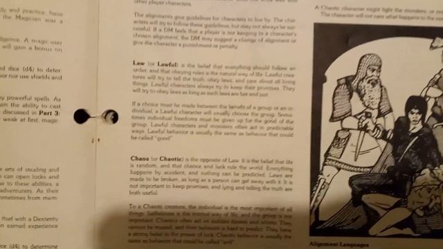 New Year's Eve Garage and Die-cast Dragons finds - Vintage Dungeons & Dragons AD&D books and figure смотреть онлайн