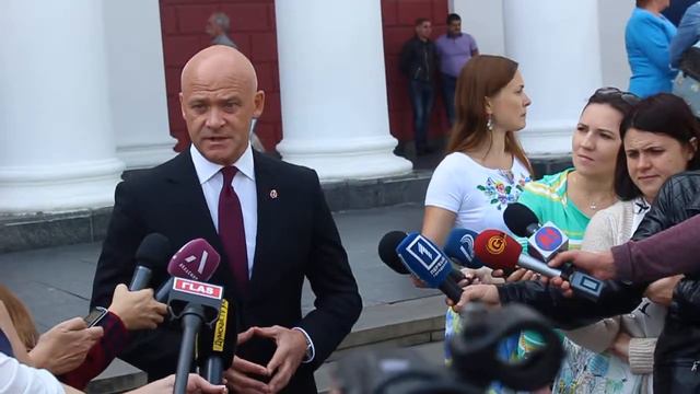 Геннидий Труханов: мы заставим их уважать государственные символы Украины смотреть онлайн
