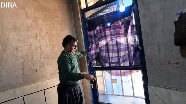 Breaking in the house🚪🚪Welding by father👍👍 смотреть онлайн