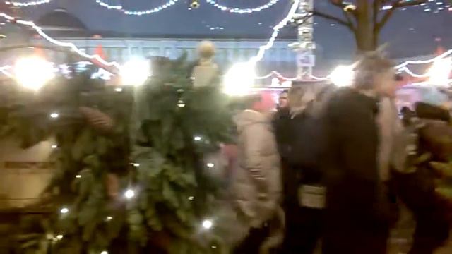 Предпраздничное настроение - 2018 Красная площадь Москва 28.12.2017 20:05 смотреть онлайн