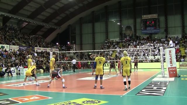 Ngapeth risolve la gara con Perugia смотреть онлайн