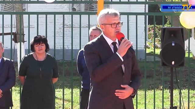 Открытие многофункциональной спортивной площадки в Гуляй-Борисовской школе смотреть онлайн