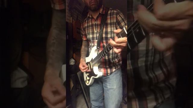 59’ Fender Tweed Bassman reissue played with the Kingtone Duellist смотреть онлайн