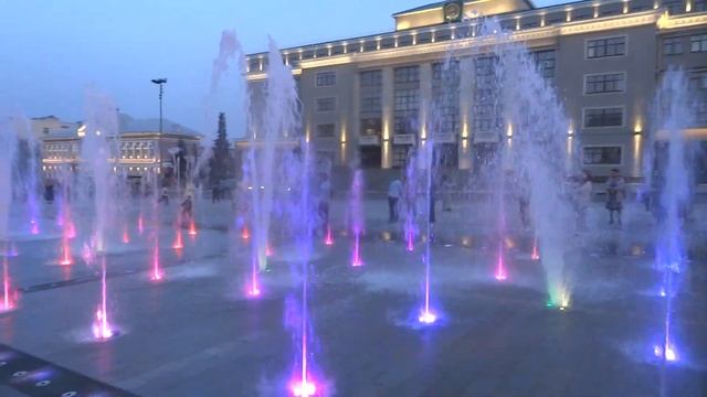 город уфа 30 апреля 2023 музыкальное световое супер шоу .смотрите смотреть онлайн