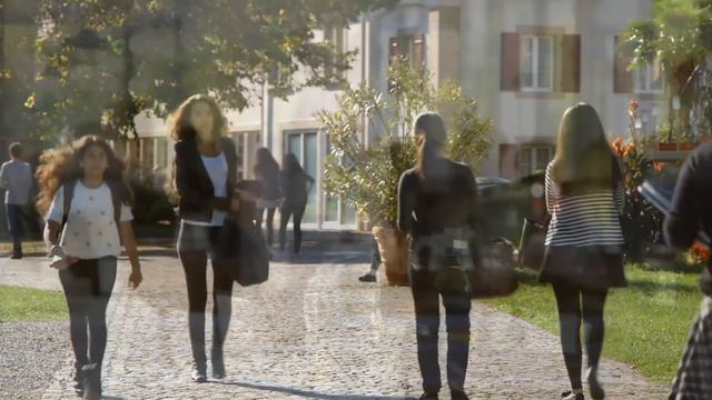 Le Rosey - Community - GB смотреть онлайн