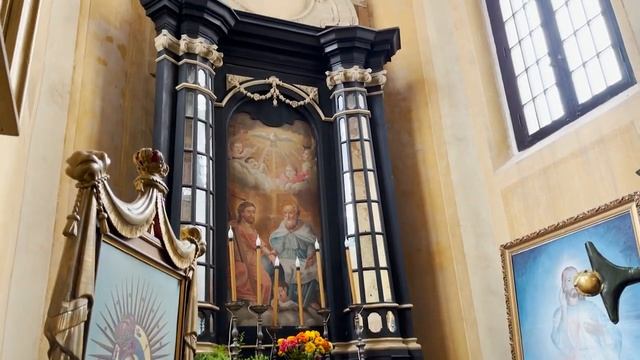 Фарный Костёл Тела Господня в Несвиже смотреть онлайн