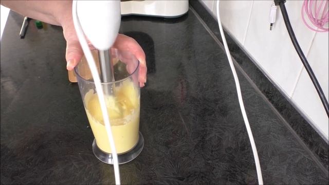 Вот Вам НОВЫЙ РЕЦЕПТ ОЧЕНЬ ВКУСНОГО ПОСТНОГО МАЙОНЕЗА! Чесночно-шафрановый майонез. смотреть онлайн
