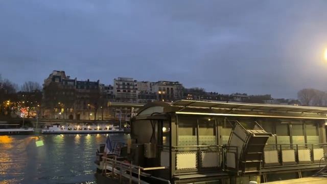 Набережная Орсе. Париж, март 2023. Река Сена \ Orsay Embankment. Paris. The River Seine смотреть онлайн