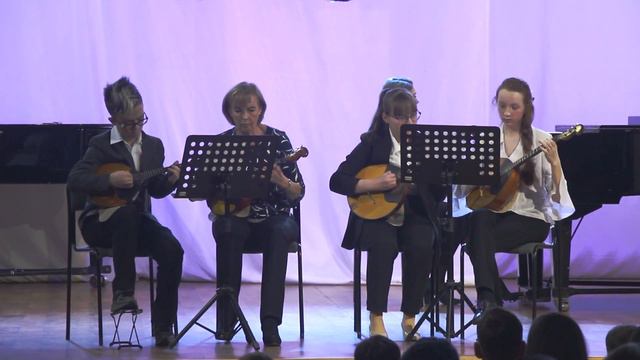 Г. Портнов "Лесной ручеек", исполняет трио домристов, преподаватель Москавец И.Н. смотреть онлайн