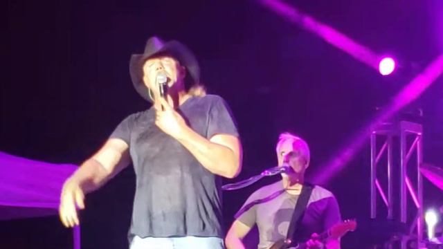 Trace Adkins --- Ladies Love Country Boys смотреть онлайн