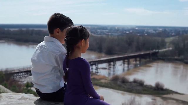 Эмилия Дулина - Je T'aime (видео С.Лобойко, звукозапись В.Терещенко, Д.Стрикалов и М.Сухинов) смотреть онлайн