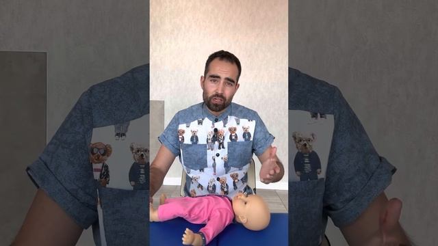 Почему проходит сложно грудное вскармливание или проблемы с шеей у ребёнка до года ?! смотреть онлайн