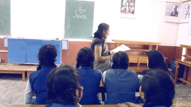 Java Simple ആണ്. Feat. Sita Miss and Batchmates смотреть онлайн
