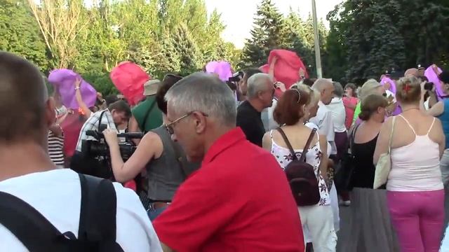 Готовятся запускать шарики смотреть онлайн