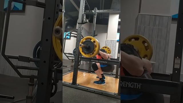 спортзал ZFit:приседания в санатории Заполярье,г.Сочи смотреть онлайн