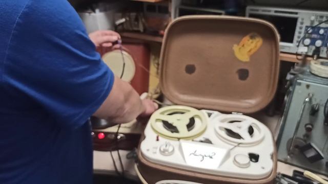 Запись с электрофона Юбилейный на магнитофон Астра. Ламповая техника!) смотреть онлайн