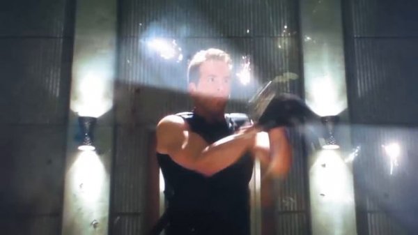 Ryan Reynolds Teases New Deadpool Costume