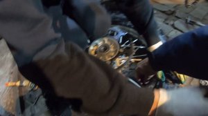 Замена покрышки на мото .Небольшие секреты монтажа.