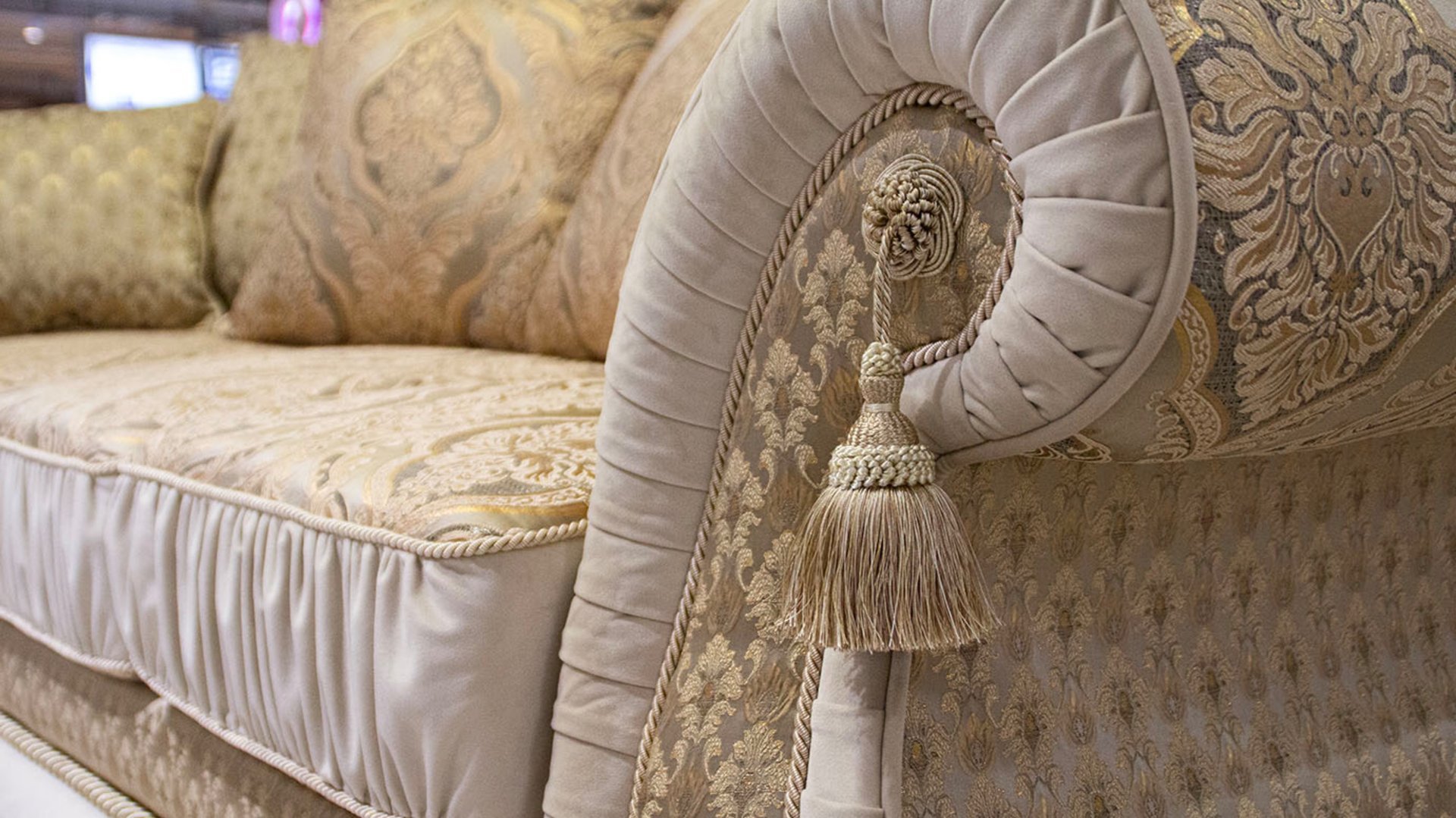 Диван-кровать для маленькой гостиной смотреть онлайн