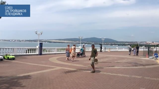 Набережная Геленджика. Прогулка от Лермонтовского бульвара до ресторана Магнолия. смотреть онлайн