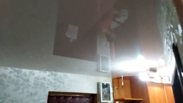 натяжной потолок через разделительный багет смотреть онлайн