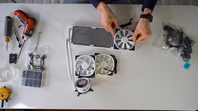 Sick Intel i9 12900KS, 4080 Eagle OC in a White Corsair 5000x Build! смотреть онлайн