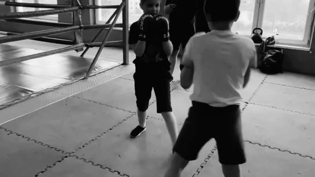 Можно ли детям заниматься боксом? Moscowboxing: с какого возраста начинать тренировки? #boxing #бок смотреть онлайн