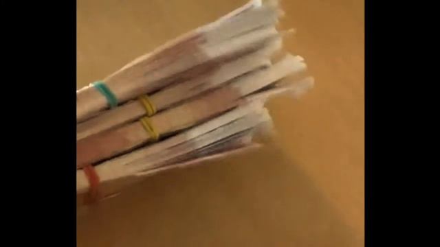 Вот нашел приложение, где можно ежедневно поднимать бабос! смотреть онлайн