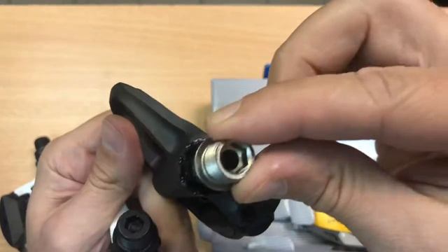 Педали Shimano 105 SPD-SL и Shimano PD-R540 SPD-SL - Обзор и Распаковка смотреть онлайн