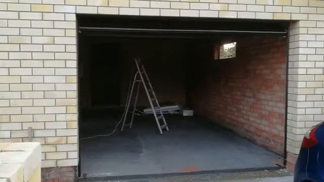 Секционые ворота Doorhan lux (umdom123.ru)