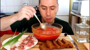 МУКБАНГ БОРЩ ПОД ВОДОЧКУ | ПАРАД ДЕНЬ ПОБЕДЫ | MUKBANG BORSCH | не ASMR | eating show | 먹방