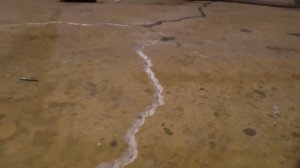 Ремонт трещин в бетоне. Заделка трещин. Часть 2