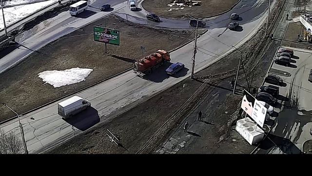 Догнал сзади