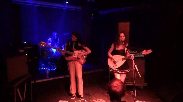 Рука Дочери в Ионотеке смотреть онлайн