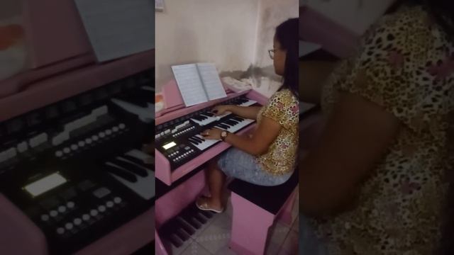 Esse é o modelo EVOLUTION смотреть онлайн