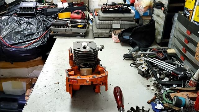 Husqvarna 254 XP Chainsaw Rebuild Naprawa Husqvarna 257 Upgrade To 254XP Cz. 1 Remont, Pilarka, Pił