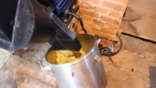 Подрібнювач для яблук смотреть онлайн