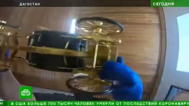 Ювелир из Дагестана без единого чертежа сделал точную копию кареты Елизаветы II смотреть онлайн